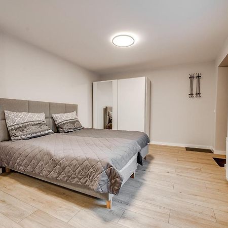 Central Platinum Apartments 19 Рыбник Экстерьер фото